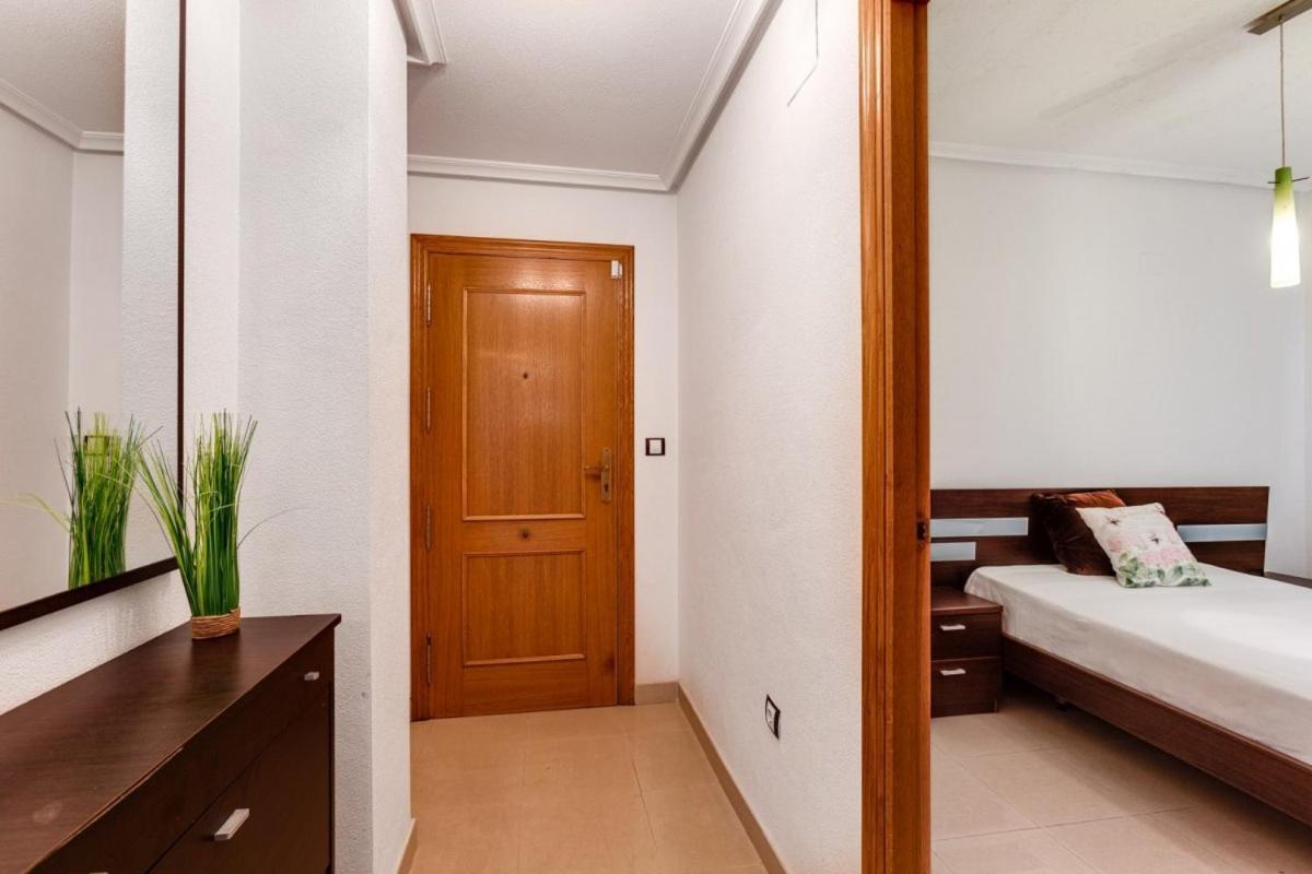טורבייחה Nice Apartment With Terrace On The Los Locos Beach מראה חיצוני תמונה