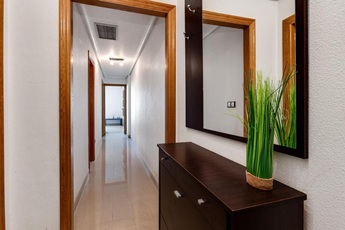 טורבייחה Nice Apartment With Terrace On The Los Locos Beach מראה חיצוני תמונה