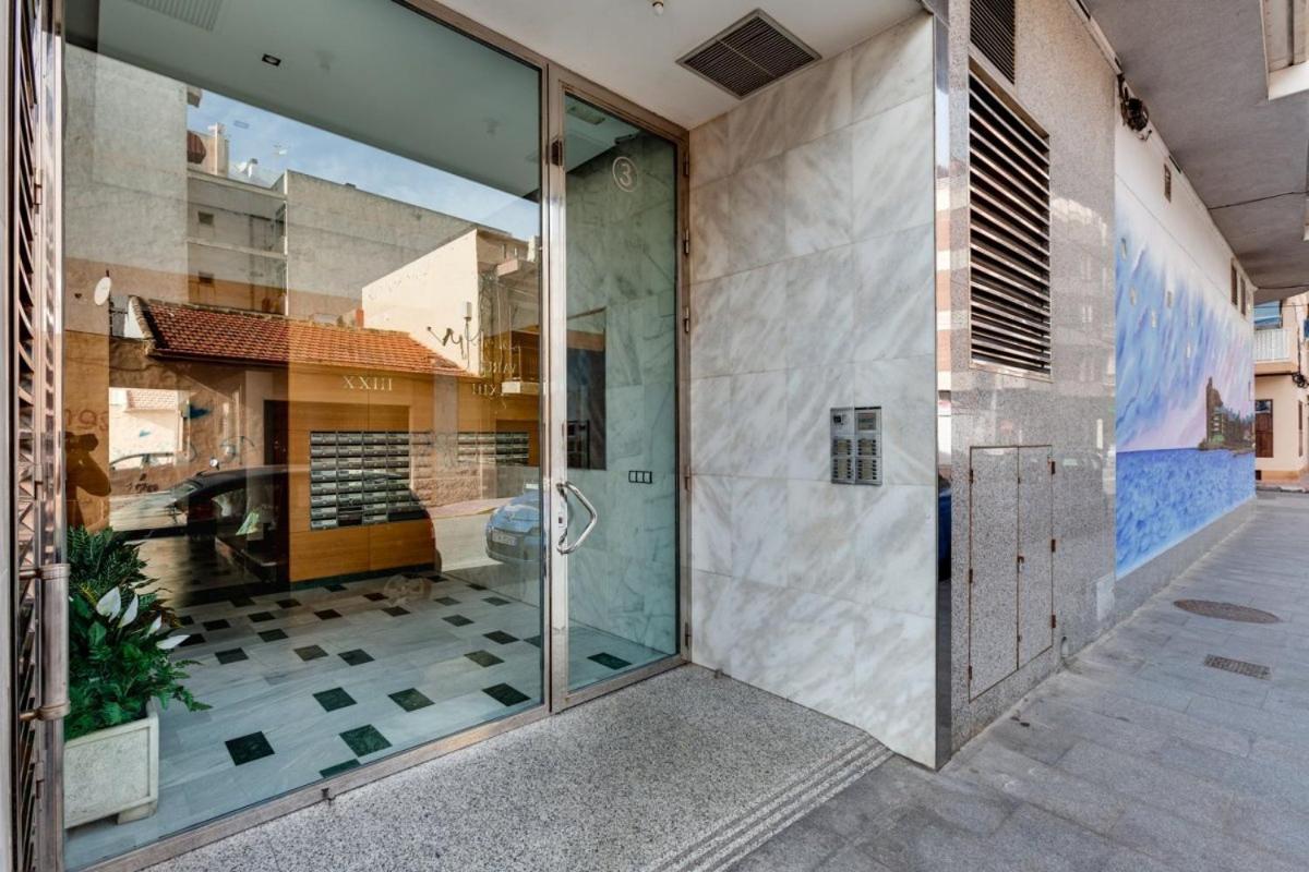 טורבייחה Nice Apartment With Terrace On The Los Locos Beach מראה חיצוני תמונה
